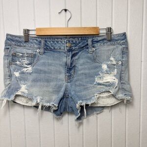 American Eagle Outfitters super Low Shortie  Light Wash Ripped Jean Shorts 14